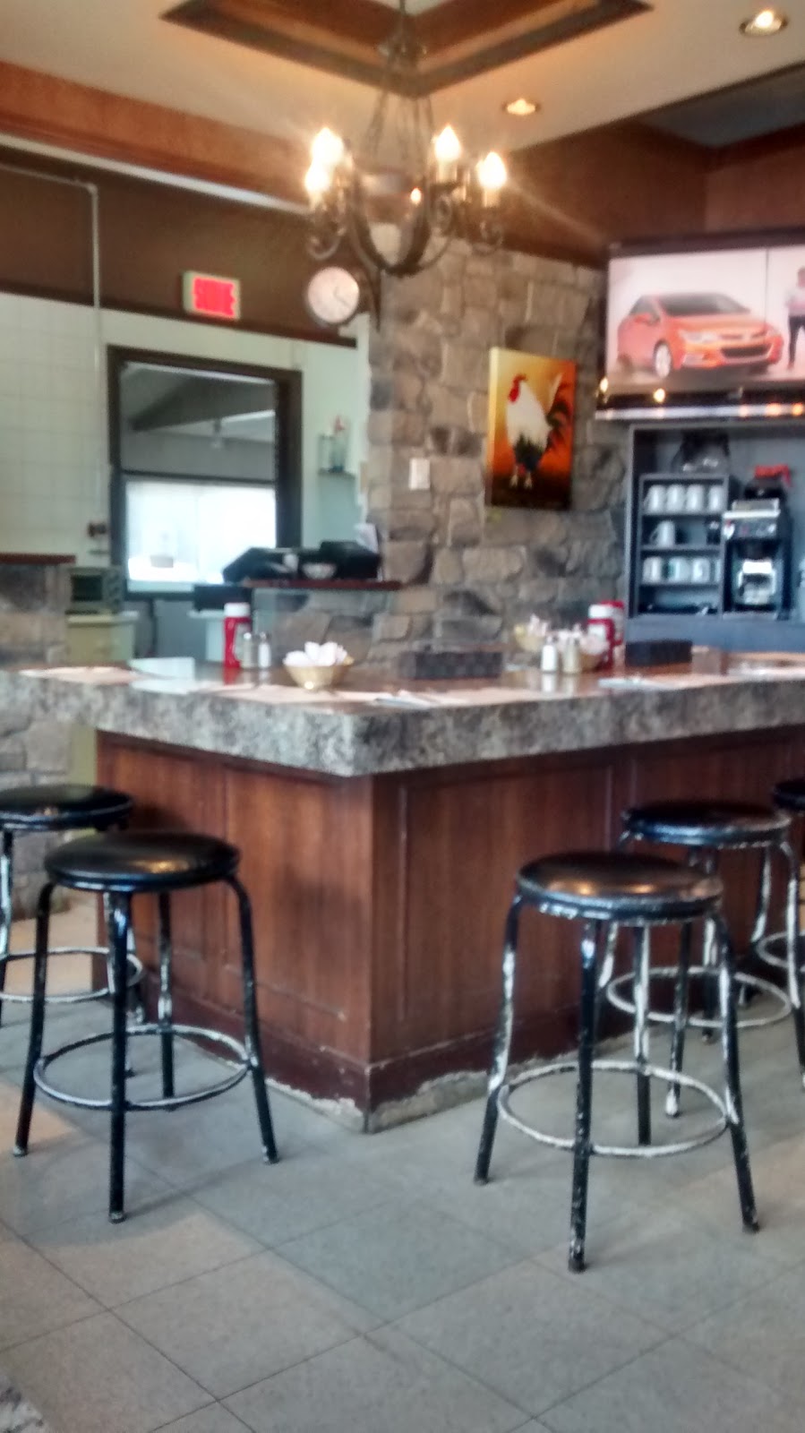 Restaurant Le Midi-Eval | 397 Route des Érables, Saints-Anges, QC G0S 3E0, Canada | Phone: (418) 253-1213