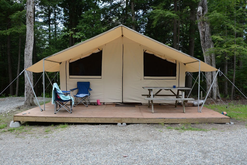 Camping Lac Magog | 7255 Chemin Blanchette, Sherbrooke, QC J1N 0C7, Canada | Phone: (819) 864-4401