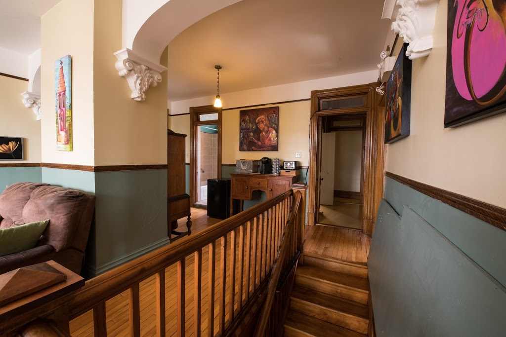 Resto-Gîte Le Lutin Marmiton | 2410 Ave Principale, Saint-Élie-de-Caxton, QC G0X 2N0, Canada | Phone: (819) 221-2150