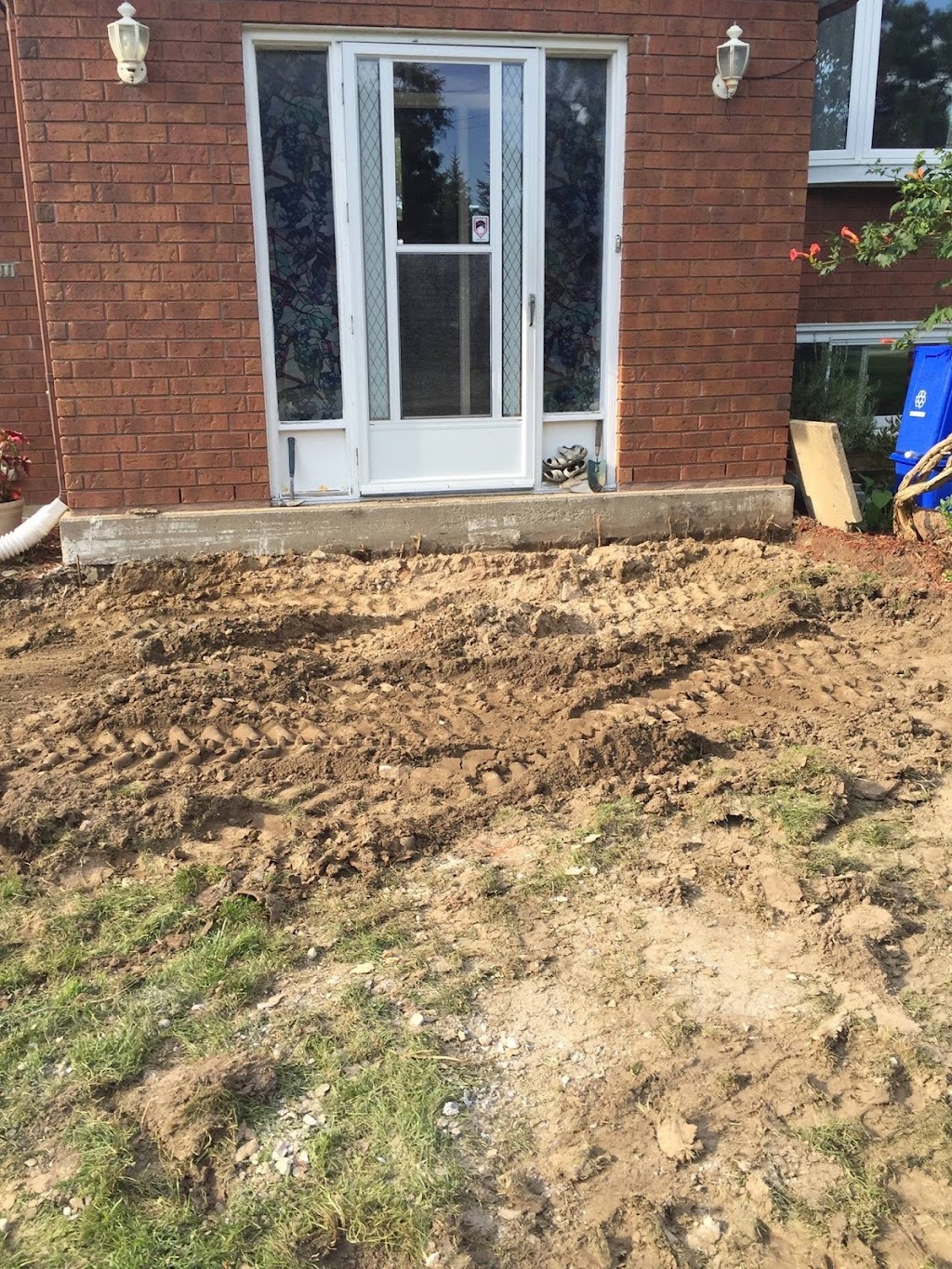 Excavating and Grading for Hire | 6060 Bloomington Rd, Whitchurch-Stouffville, ON L4A 2W7, Canada | Phone: (416) 580-9693