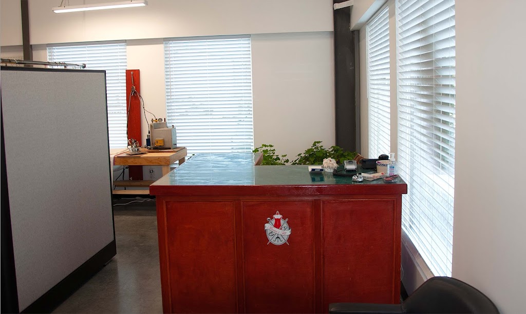 Sunridge Alterations - Marias Fit | 102 239 Mayland Place NE, Calgary, AB T2E 7Z8, Canada | Phone: (403) 285-7022