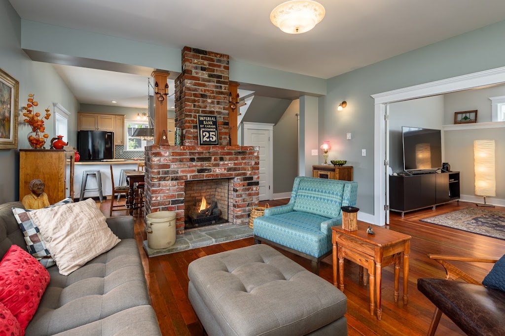 Dean Thompson Personal Real Estate Corporation | 282 Anderton Rd, Comox, BC V9M 1Y2, Canada | Phone: (250) 898-4777