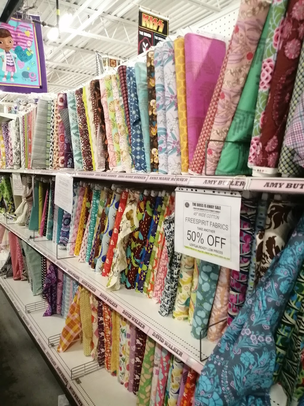 Lens Mill Store | 364 St Vincent St, Barrie, ON L4M 4A5, Canada | Phone: (705) 722-5367