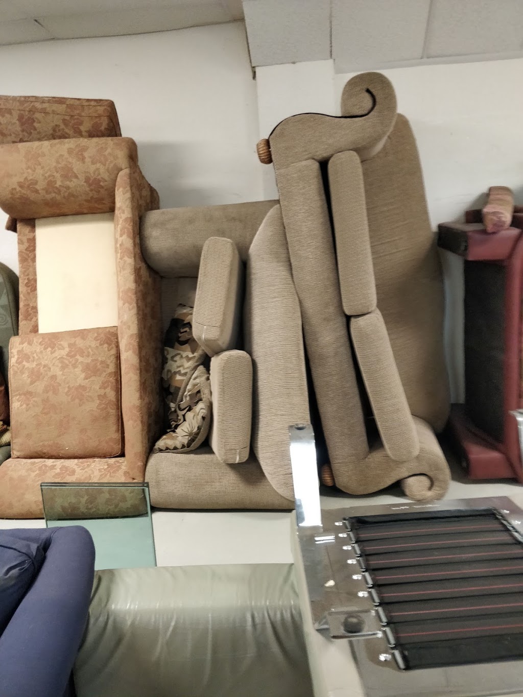 JRCC Furniture Depot | 1416 Centre St Unit 6, Thornhill, ON L4J 8A1, Canada | Phone: (416) 222-7105