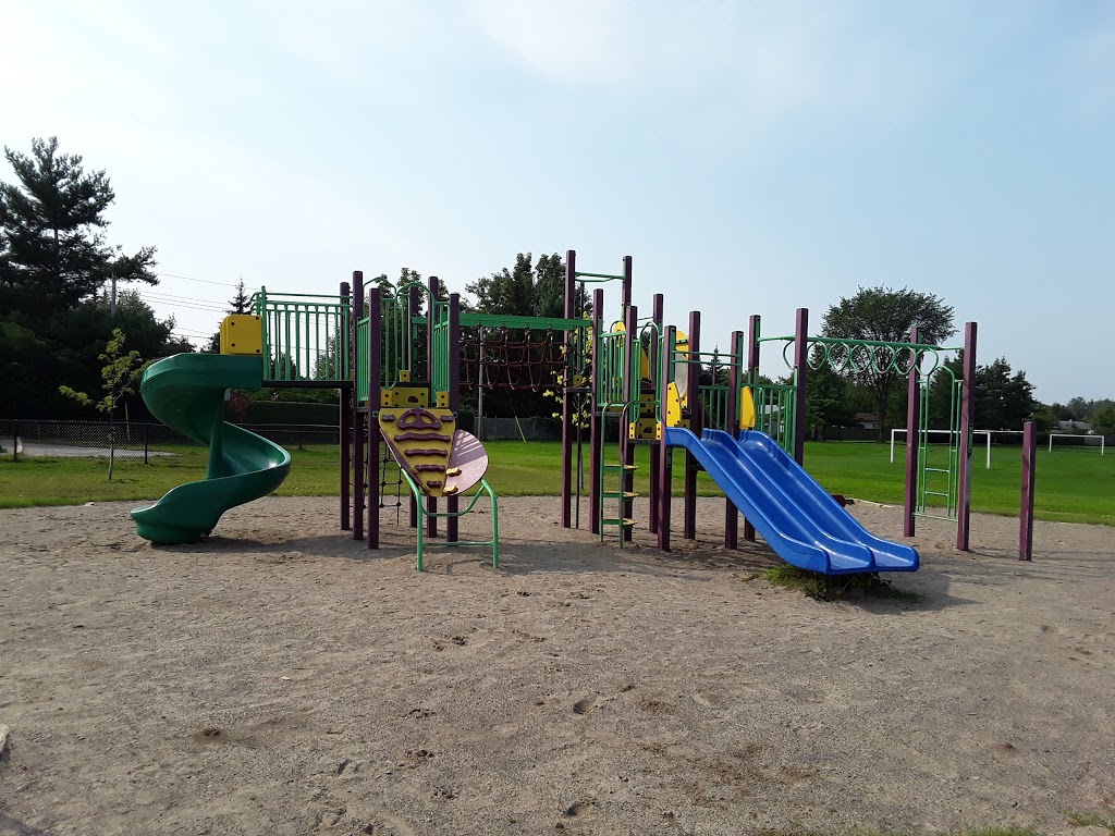 École élémentaire catholique Reine-des-Bois | 1450 Duford Dr, Orléans, ON K1E 1E6, Canada | Phone: (613) 744-8647