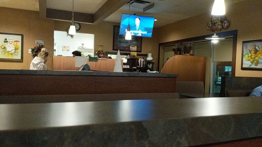Capital Pizza & Steak House | 8304 160 Ave NW, Edmonton, AB T5Z 3P1, Canada | Phone: (780) 457-0909