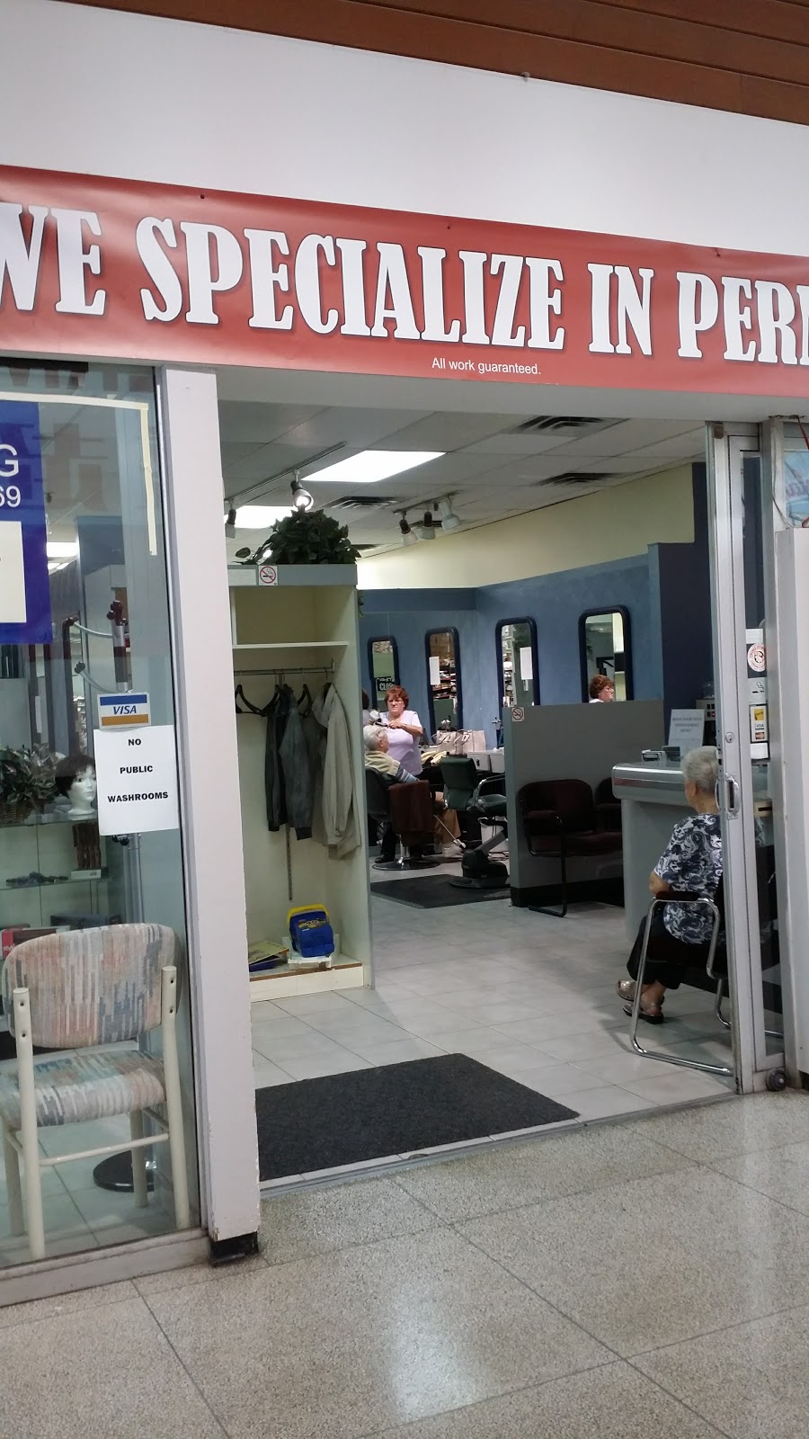 Suzy Hair Salon | 544 Fanshawe Park Rd E, London, ON N5X 1L1, Canada | Phone: (226) 224-1778