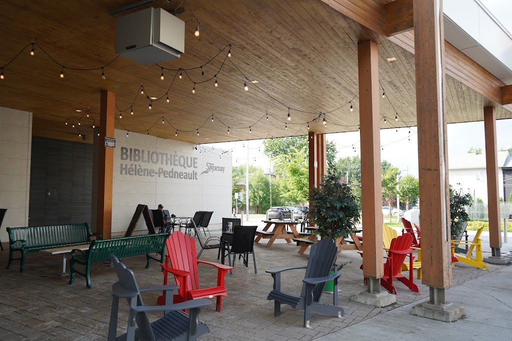 Saguenay public Library (Jonquiere) | 2480 Rue Saint-Dominique, Jonquière, QC G7X 6K2, Canada | Phone: (418) 698-5350
