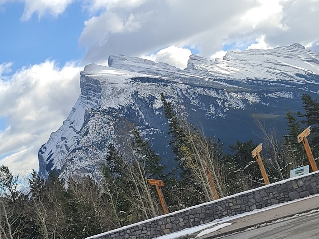 Jusu | 111 Lake Louise Dr, Lake Louise, AB T0L 1E0, Canada | Phone: (403) 522-3511