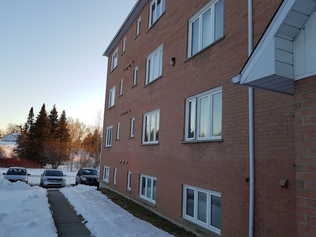 Résidence Côté | 3180 12e Avenue N, Sherbrooke, QC J1H 5H3, Canada | Phone: (819) 569-9868