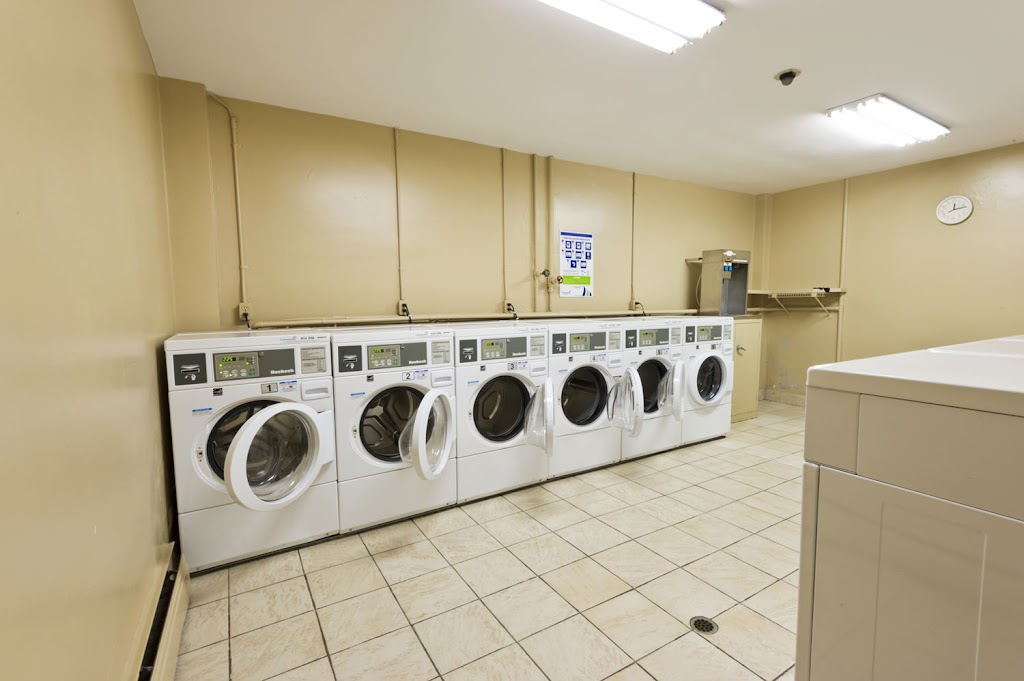 Scenic Tower | 470 Scenic Dr, London, ON N5Z 3B2, Canada | Phone: (855) 645-1014