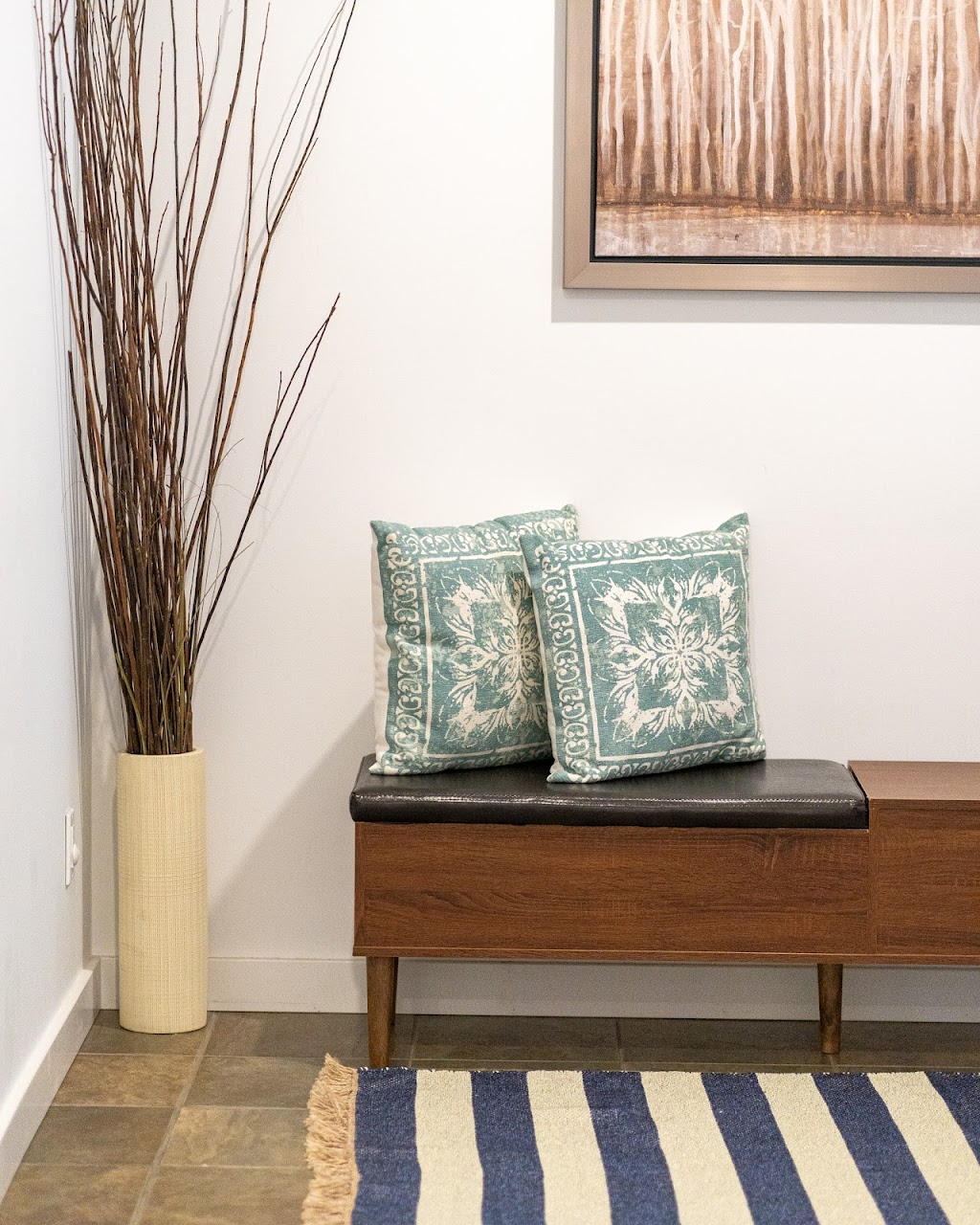 Bohemia Home Staging Whistler | 2030 Squaw Valley Crescent #4, Whistler, BC V8E 0B1, Canada | Phone: (604) 849-1568
