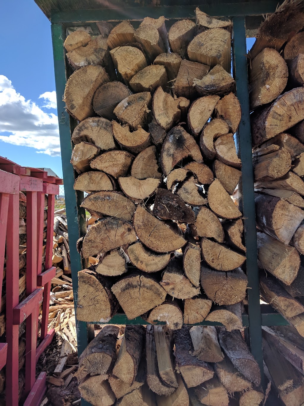 Woodman Firewood | 66 Diamond Ave, Spruce Grove, AB T7X 3A3, Canada | Phone: (780) 454-5291