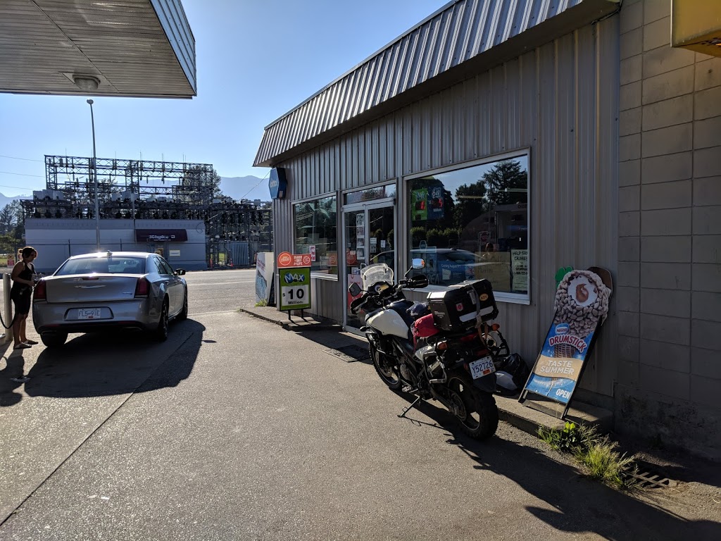 Esso | 2406 Hot Springs Rd, Agassiz, BC V0M 1A0, Canada | Phone: (604) 796-2646