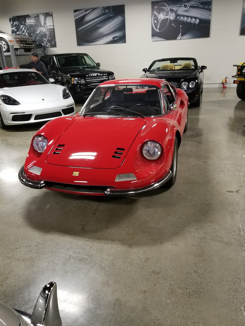 Silver Arrow Cars Ltd. | 565 David St, Victoria, BC V8T 2C7, Canada | Phone: (250) 598-0090