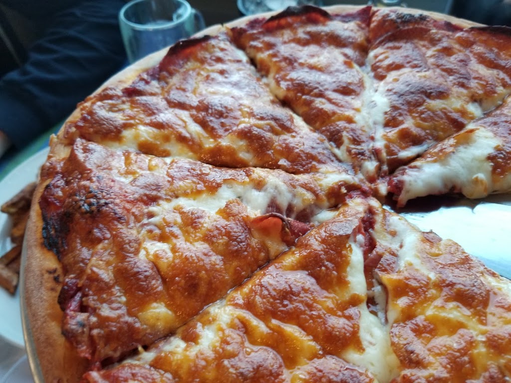 Santa Lucia Pizza | 111 Main St, Morris, MB R0G 1K0, Canada | Phone: (204) 746-2336