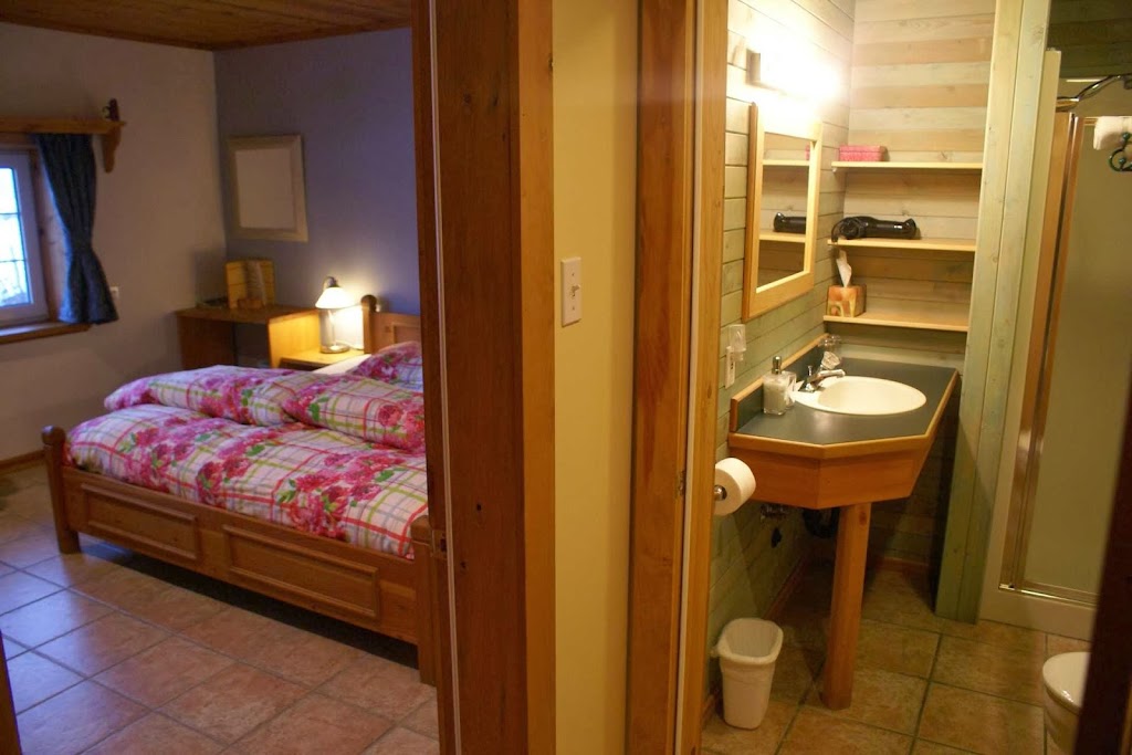 Alpenglow Bed and Breakfast | 3 Alpenglow Ct, Kimberley, BC V1A 3E3, Canada | Phone: (250) 427-0273