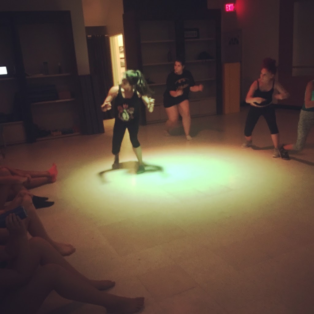 Danielles Dance and Fitness | 1860 Seneca St, Buffalo, NY 14210, USA | Phone: (716) 381-9040