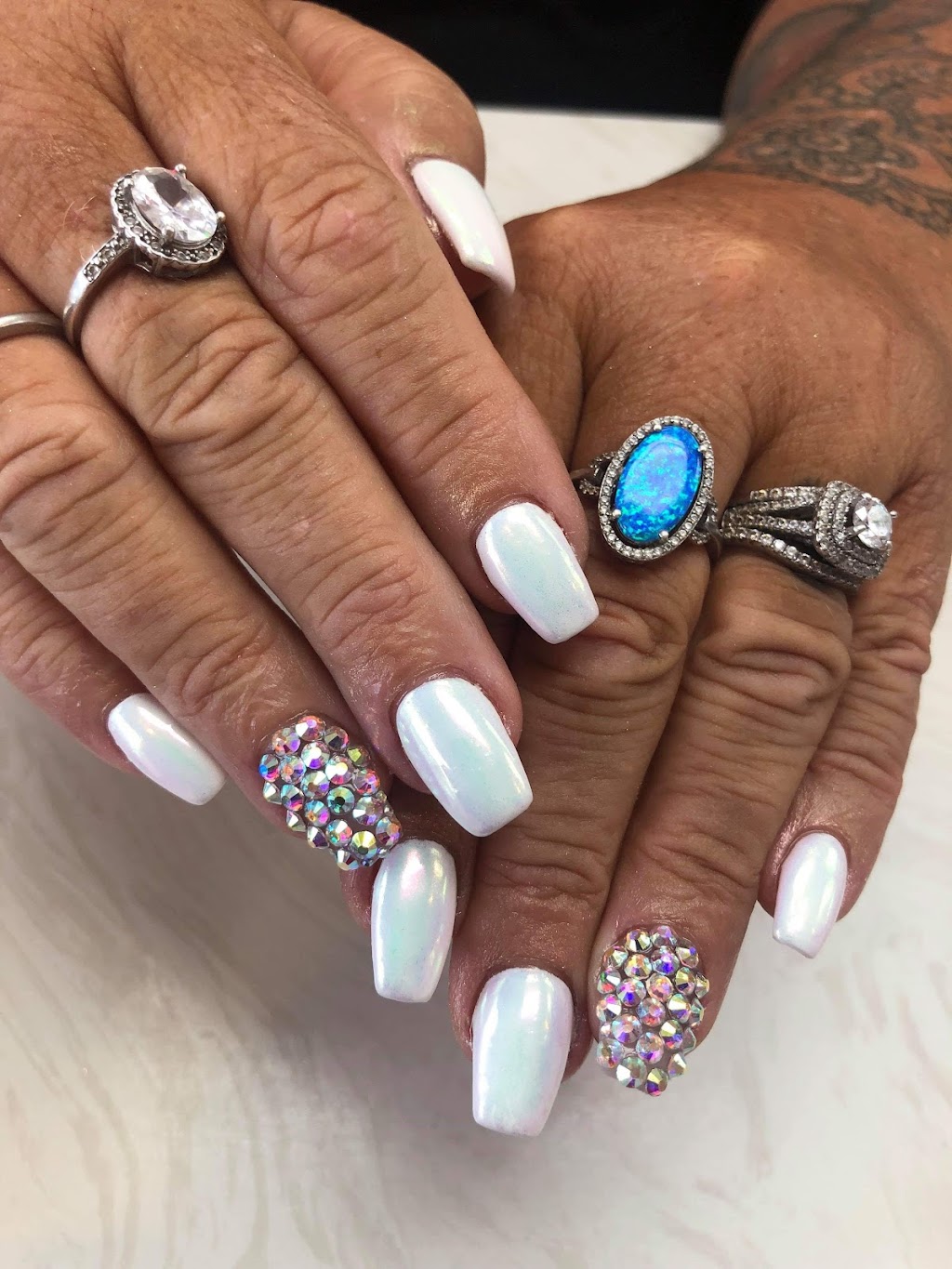 Friendly Nails | 7111 101 Ave NW, Edmonton, AB T6A 0H9, Canada | Phone: (780) 462-3484