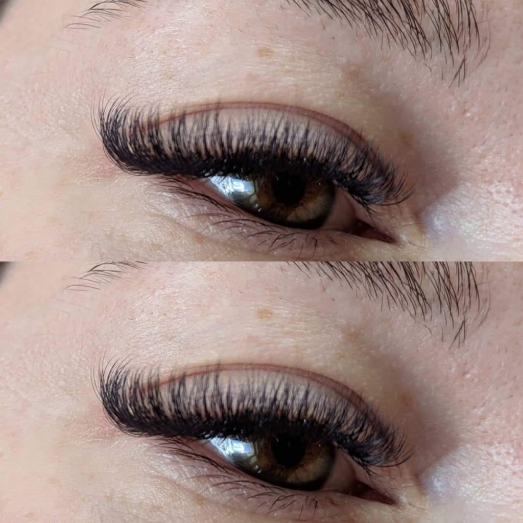 Lady Lashes | 22345 Allen Rd, Mount Brydges, ON N0L 1W0, Canada | Phone: (403) 614-6546