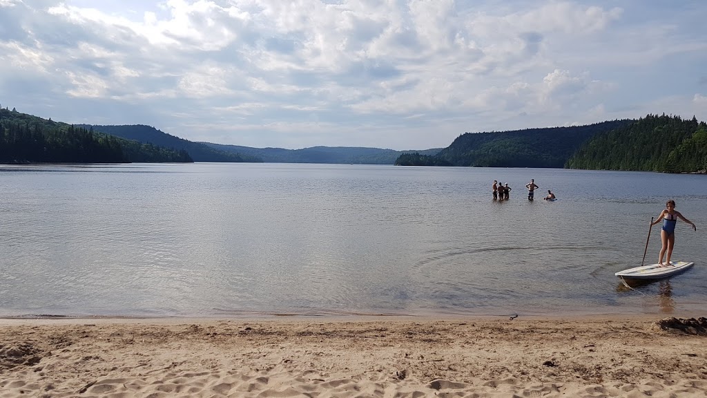 Camping Lake Small Batiscan | Chemin du Petit-Lac-Batiscan, Saint-Raymond, QC G3L 0A1, Canada | Phone: (418) 337-4545