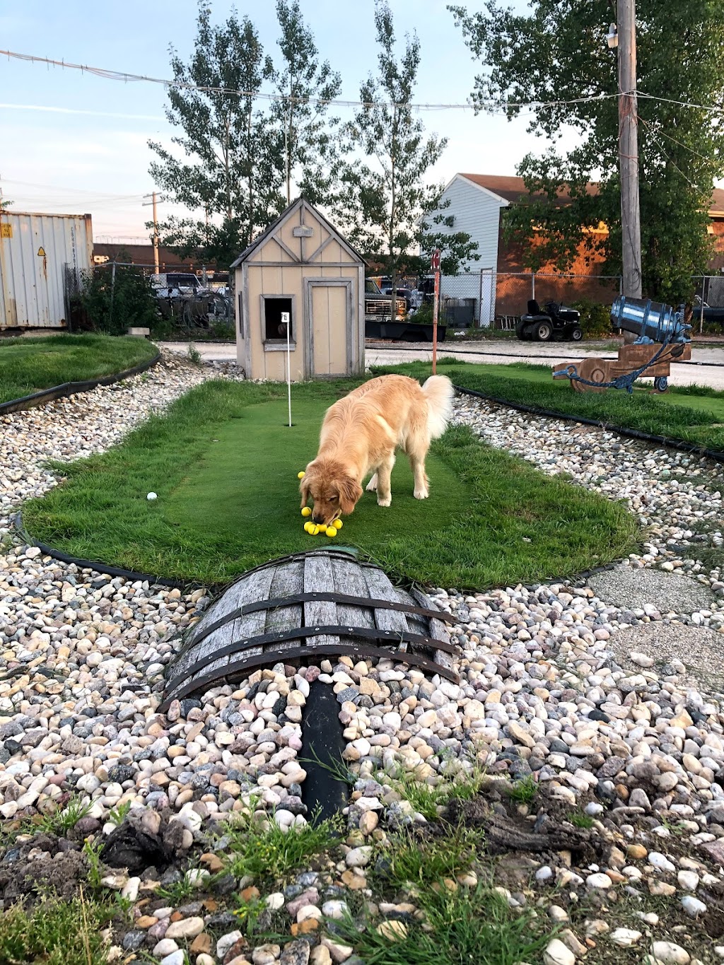 Hackers & Smackers Golf Driving Range | 921 Elmhurst Rd, Winnipeg, MB R3R 3X8, Canada | Phone: (204) 897-4747