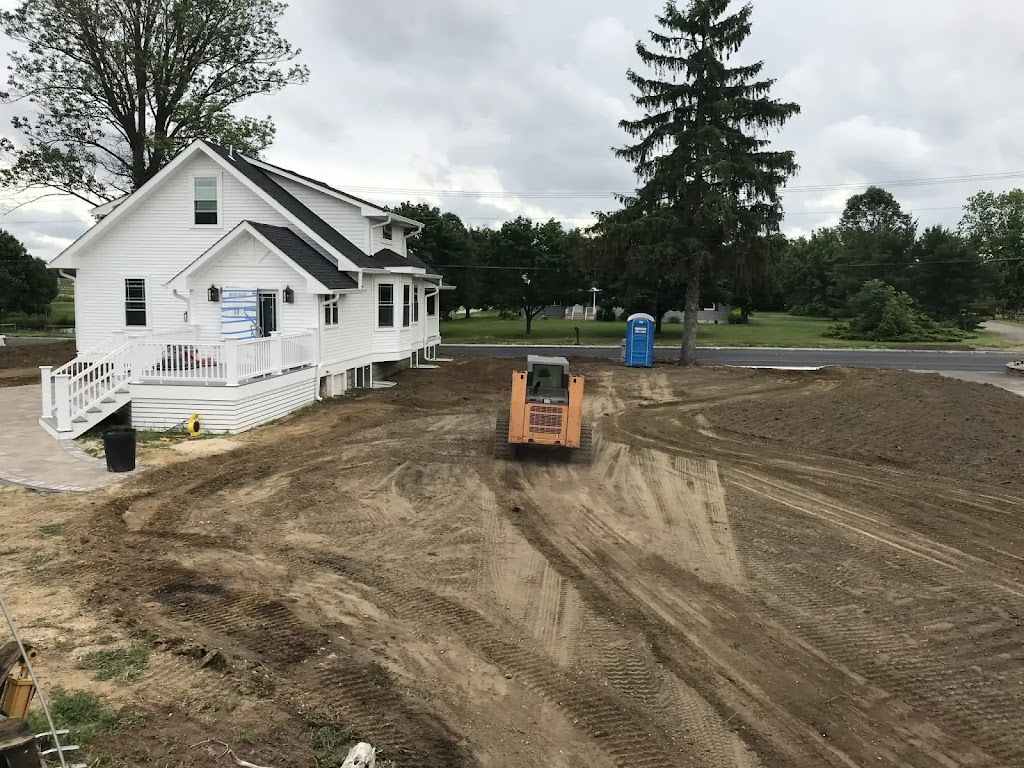 Walsh Excavation | 1301 S Service Rd, St. Catharines, ON L2R 6P9, Canada | Phone: (289) 969-5862