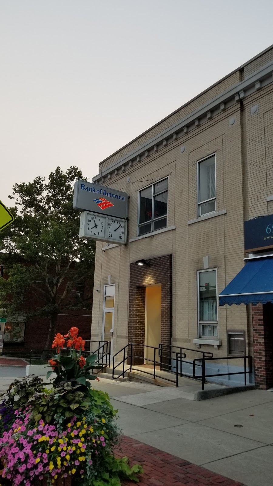 Bank of America Financial Center | 670 Main St, East Aurora, NY 14052, USA | Phone: (800) 432-1000