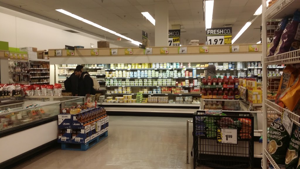FreshCo | 3100 Dixie Rd, Mississauga, ON L4Y 2A6, Canada | Phone: (905) 279-8840