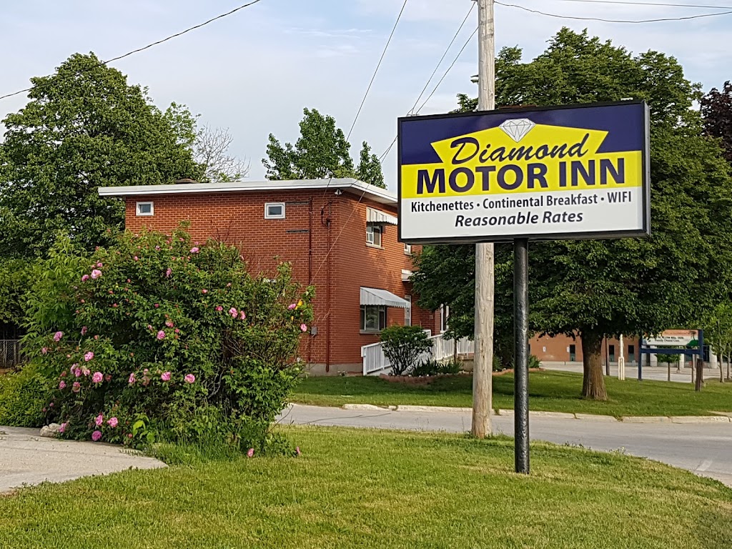 Diamond Motor Inn | 713 9th Ave E, Owen Sound, ON N4K 3E6, Canada | Phone: (519) 371-2011