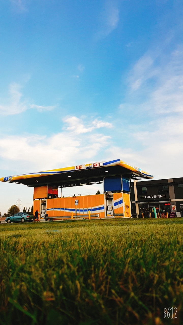 Wabamun Gas Station & C-Store (Travellers Hut) | 5213 50 St, Wabamun, AB T0E 2K0, Canada | Phone: (780) 892-3252
