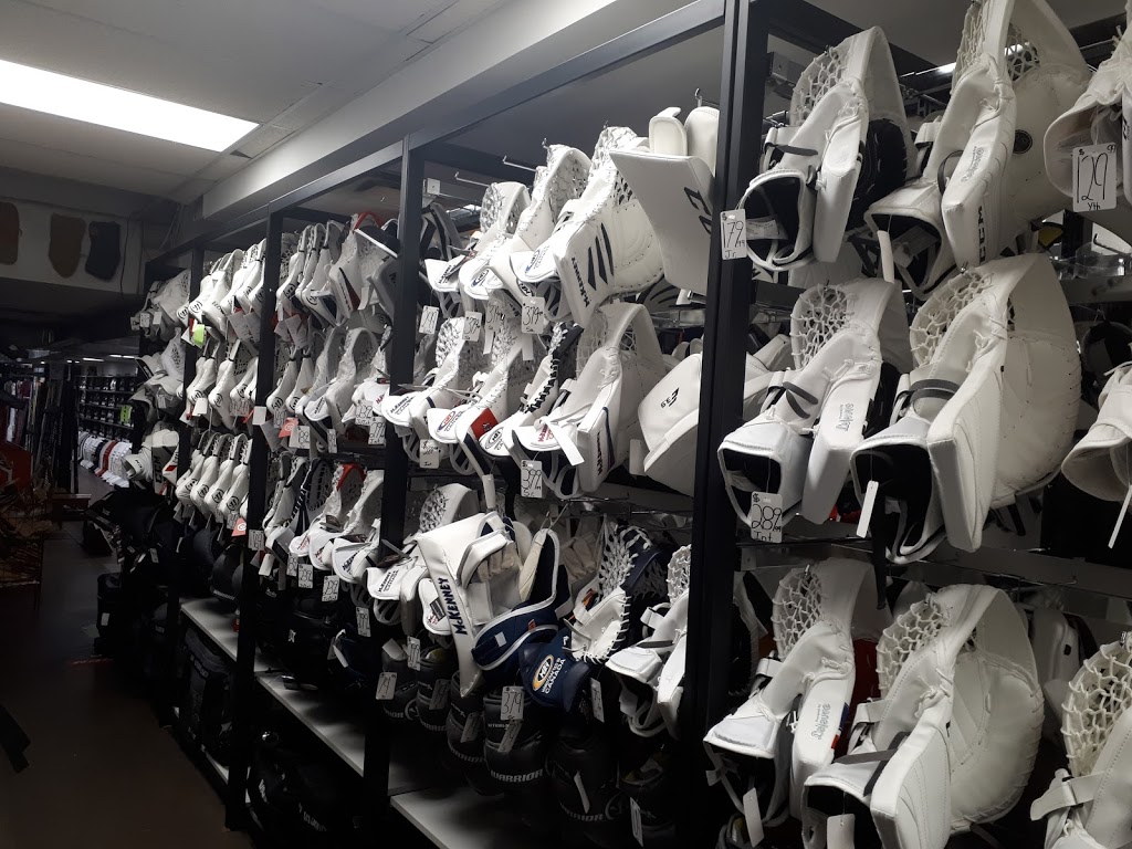 Crows Sports | 253 Bloor St E, Oshawa, ON L1H 3M3, Canada | Phone: (905) 436-0855