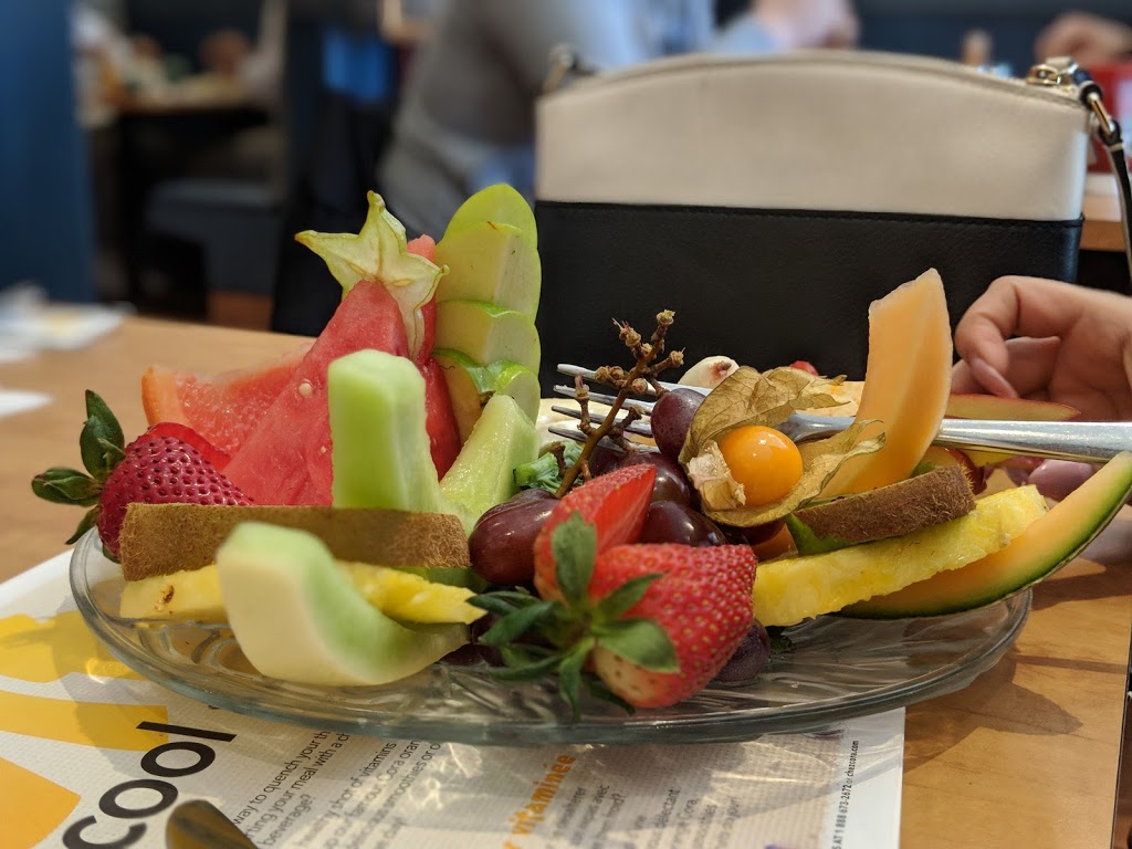 Cora Breakfast and Lunch | 4559 Hurontario St #9, Mississauga, ON L4Z 3L9, Canada | Phone: (905) 501-9244