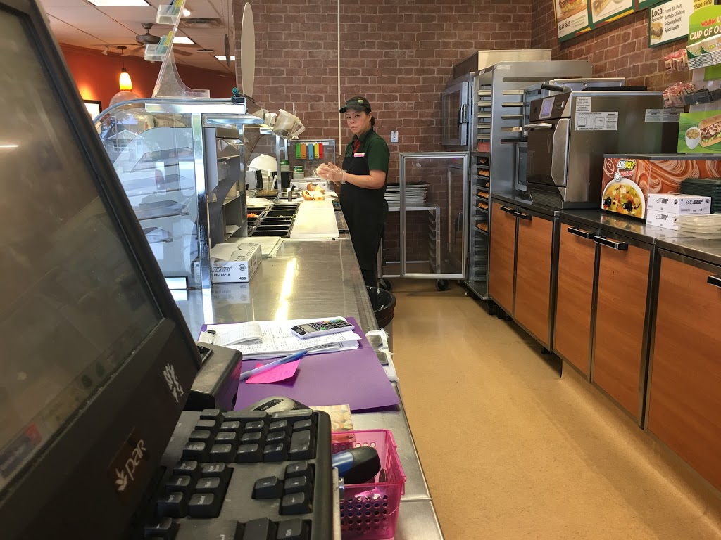Subway | 1693 King Edward St, Winnipeg, MB R2R 2V6, Canada | Phone: (204) 940-5562