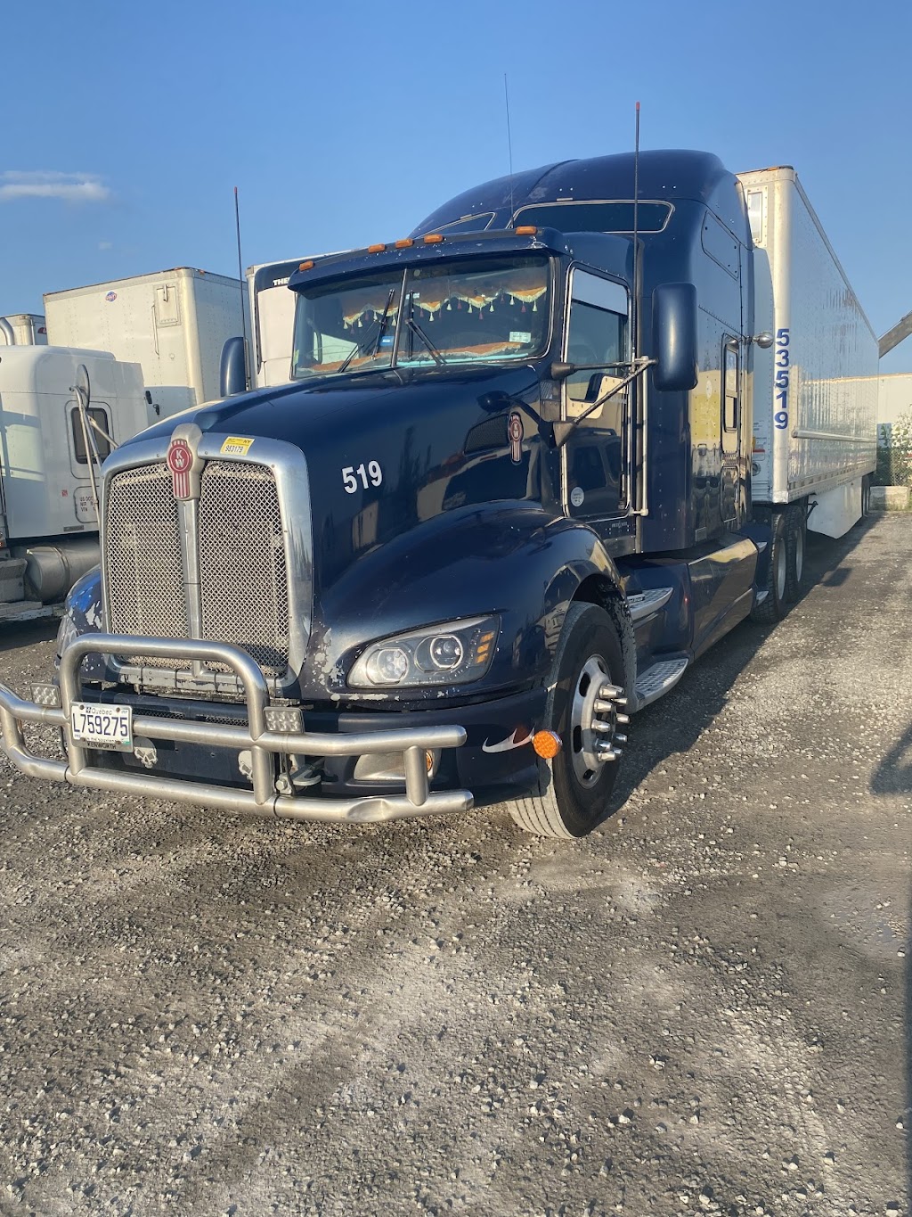HALF STAR TRANSPORT INC | 206 Rue Elmridge, Châteauguay, QC J6J 6C9, Canada | Phone: (514) 770-0786