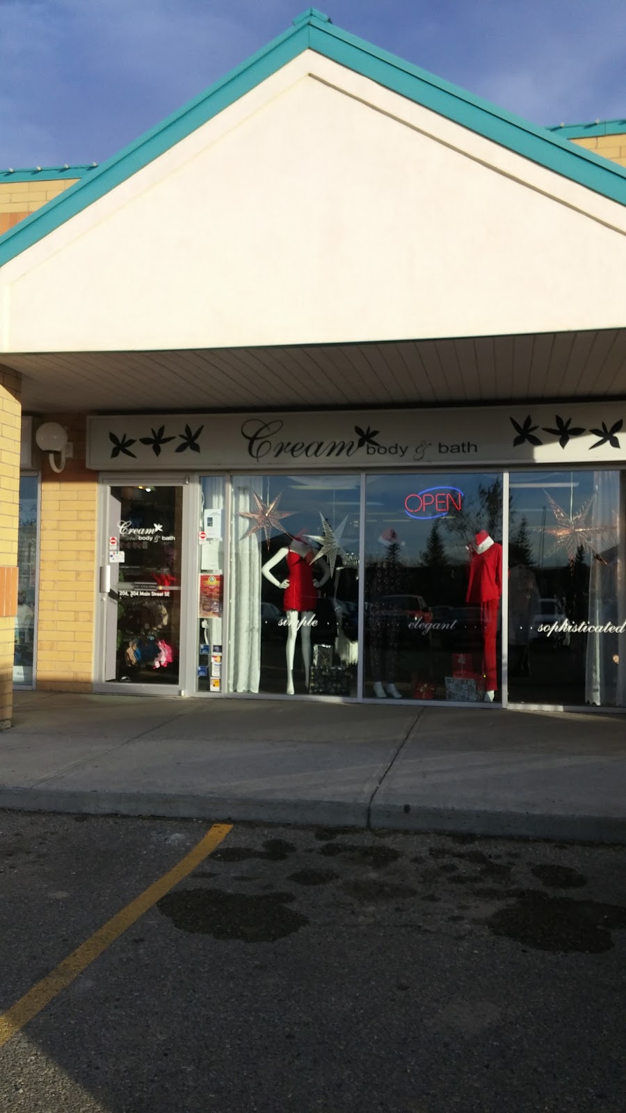 Cream Body & Bath | 304 Main St S, Airdrie, AB T4B 3C3, Canada | Phone: (403) 945-3114