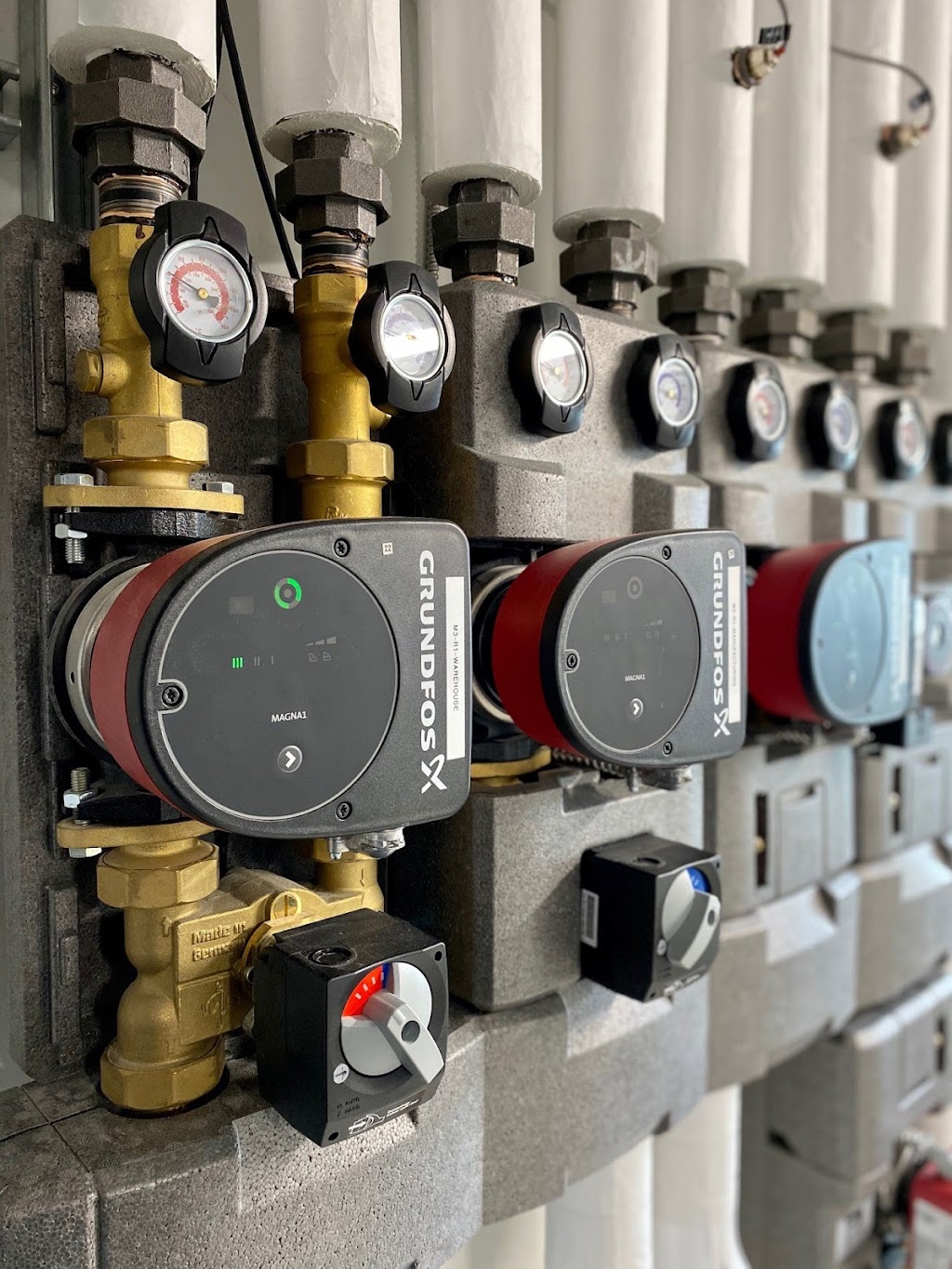 Arctic Heat Pumps | 835 Kapelus Dr, West Saint Paul, MB R4A 5A4, Canada | Phone: (866) 800-8123