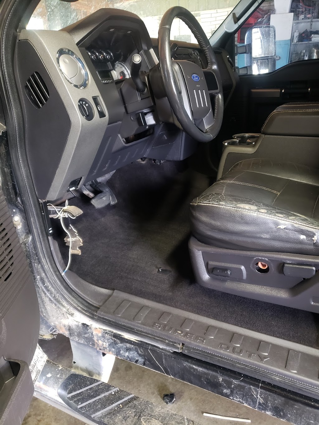 Dees Detailing Service | 5885 St Clair Rd, Pointe aux Roches, ON N0R 1N0, Canada | Phone: (226) 340-1149