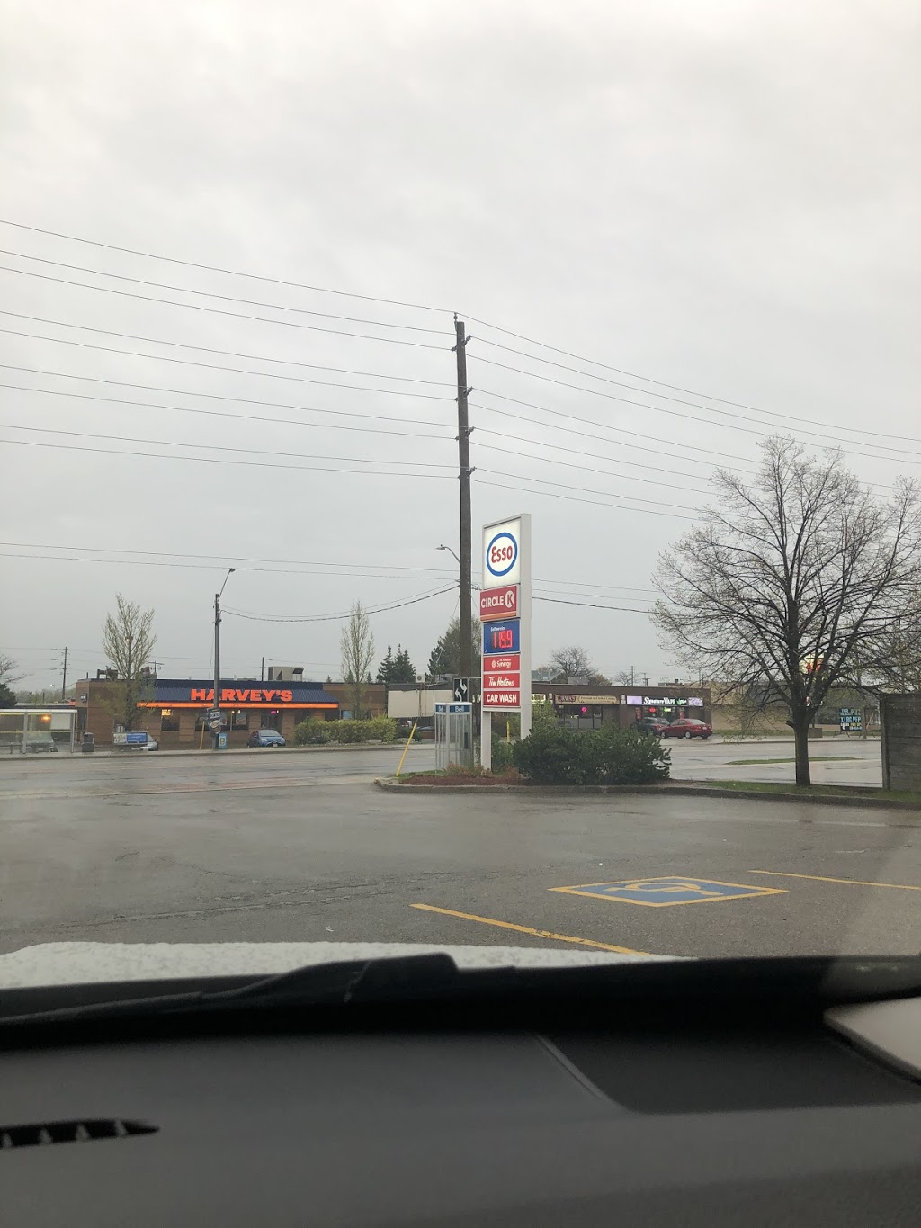 Esso | 415 King St N, Waterloo, ON N2J 2Z4, Canada | Phone: (519) 279-0380
