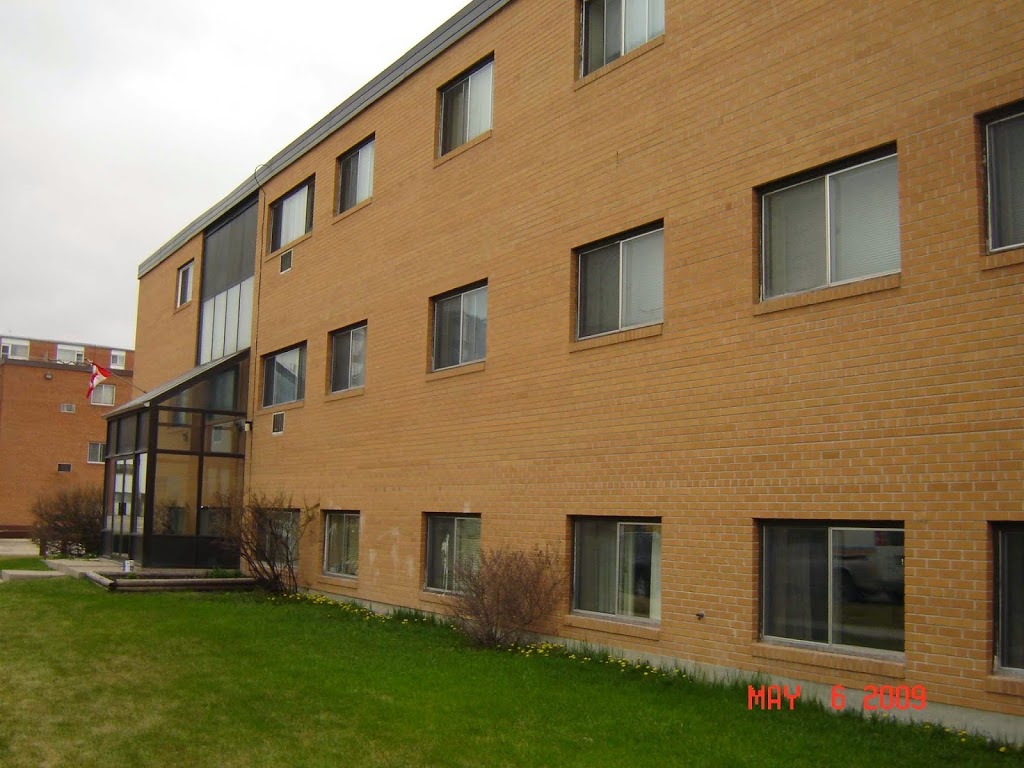 River Clayton Apartments | 61 Clayton Dr, Winnipeg, MB R2M 1G1, Canada | Phone: (204) 691-9704