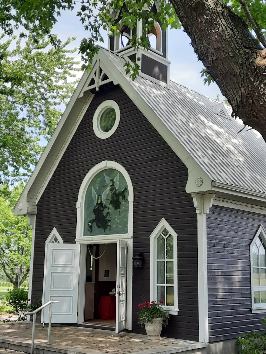 Petite Chapelle St-Gérard | 936 9e Rang, Saint-Félix-de-Kingsey, QC J0B 2T0, Canada | Phone: (819) 475-2151