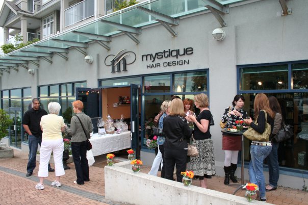Mystique Hair Design | 15621 Marine Dr, White Rock, BC V4B 1E1, Canada | Phone: (604) 542-3616