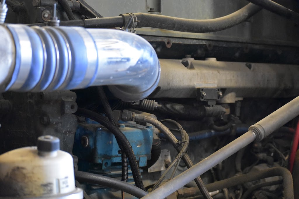 Hakeem Truck Care | 16 120 Lipsett Cres, Saskatoon, SK S7P 0E7, Canada | Phone: (306) 665-1057