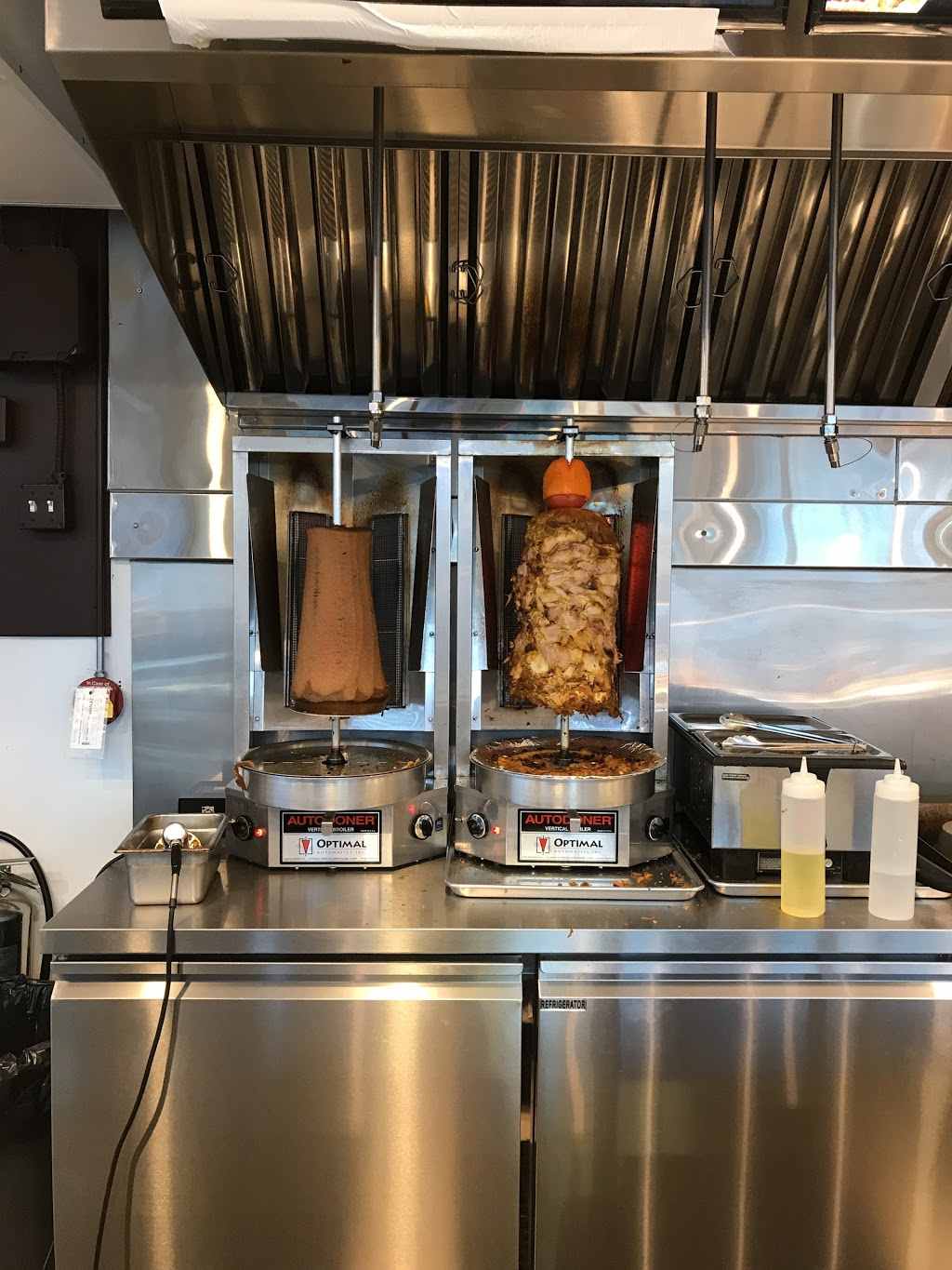 Shawarma Ave | 201 4 St NE, Calgary, AB T2E 3S1, Canada | Phone: (403) 264-4545