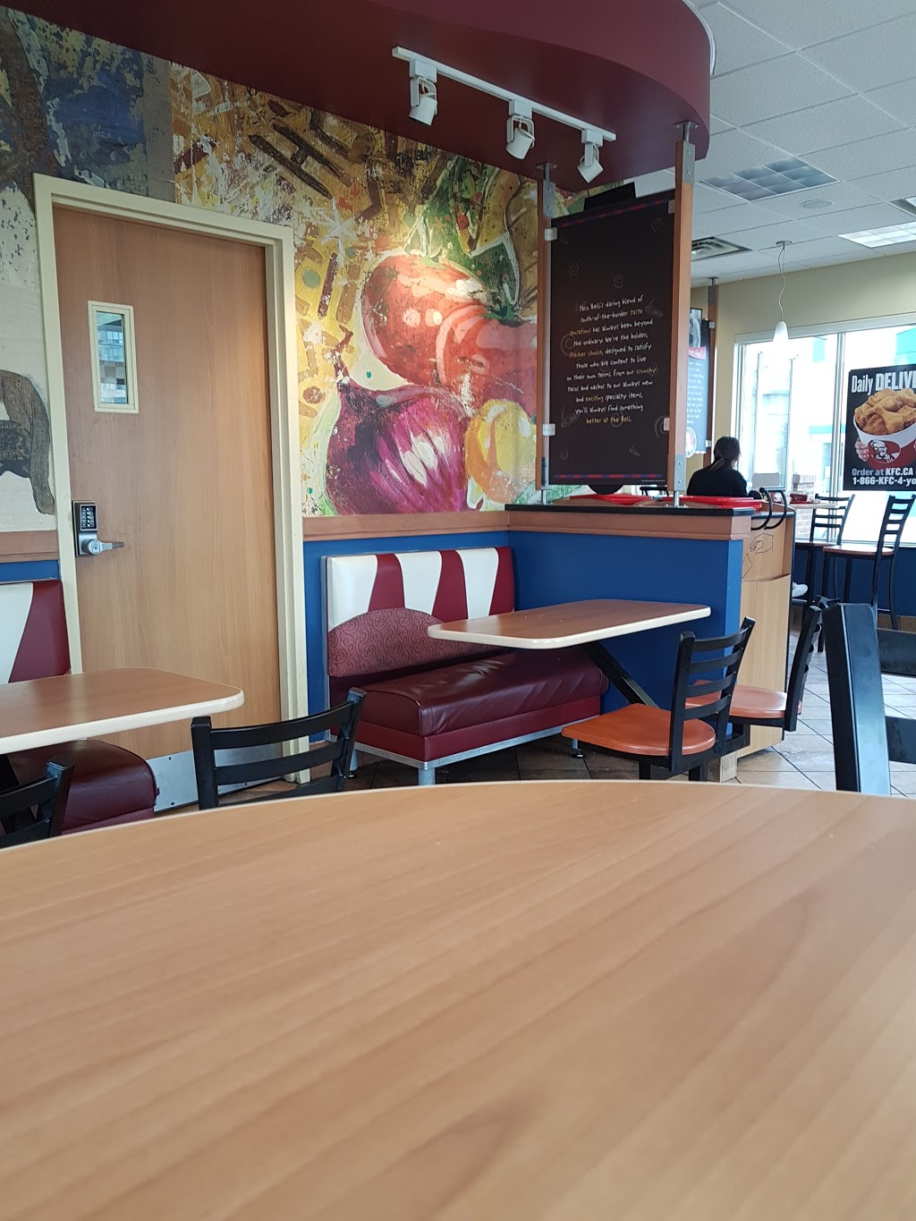 KFC | 5322 Dundas St W, Etobicoke, ON M9B 1B3, Canada | Phone: (416) 233-3159
