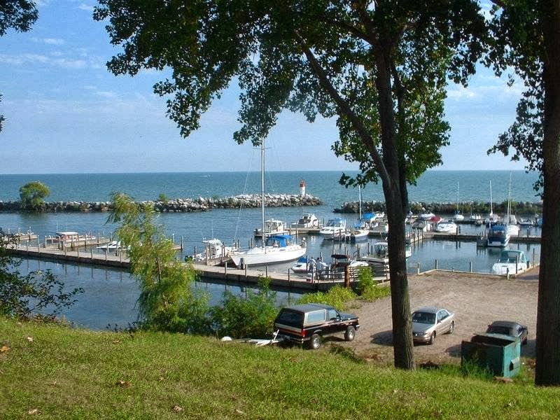 Annes Retreat Vacation Home | 290 Jackson St, Harrow, ON N0R 1G0, Canada | Phone: (519) 984-1672