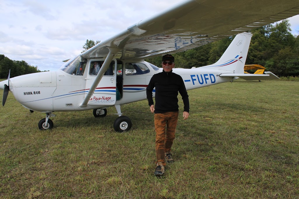 Aerodrome Saint-Bernard de Lacolle | 284 Rang Fisher N, Saint-Bernard-de-Lacolle, QC J0J 1V0, Canada | Phone: (450) 246-3389