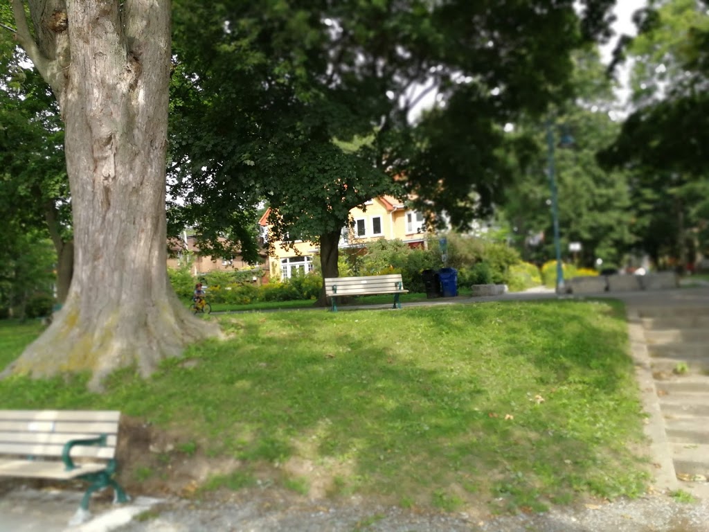 Woodbine Beach Park | 1675 Lake Shore Blvd E, Toronto, ON M4L 3W6, Canada
