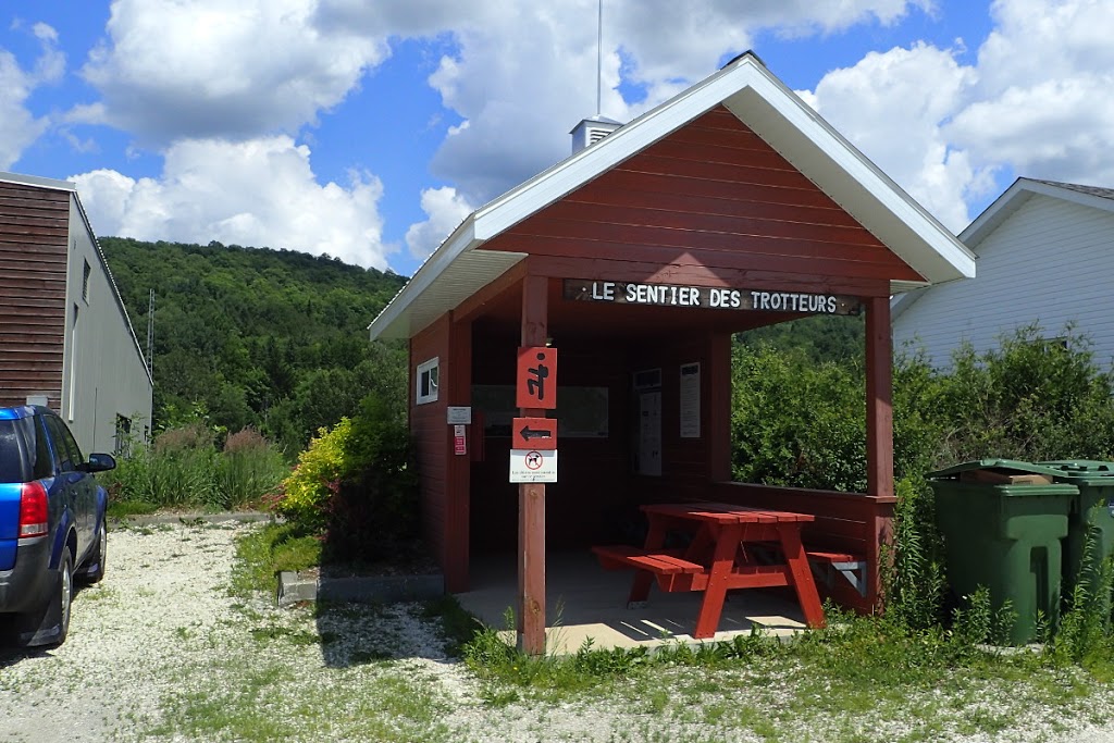 Sentier des Trotteurs | 1425 QC-263, Sainte-Hélène-de-Chester, QC G0P 1H0, Canada | Phone: (819) 604-7651