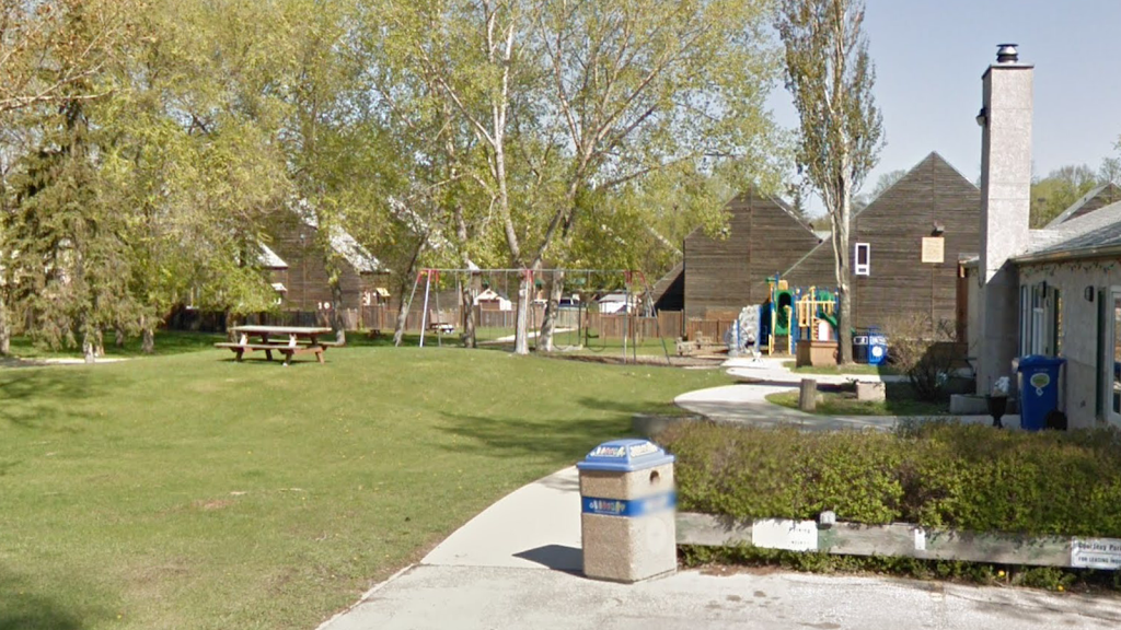 Westboine Park Housing Co-Op LTD | 32 Shelmerdine Dr, Winnipeg, MB R3R 2Y2, Canada | Phone: (204) 885-5125